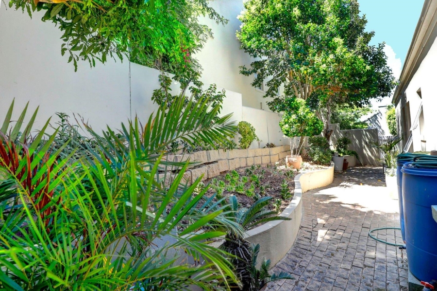 3 Bedroom Property for Sale in Van Riebeeckshof Western Cape